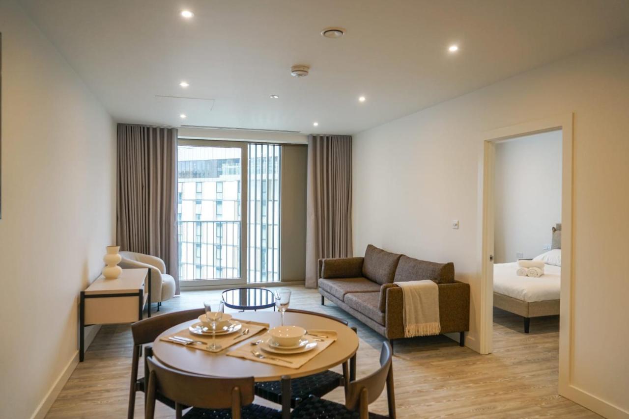 Coppermaker Square In Stratford Apart otel Londra Dış mekan fotoğraf