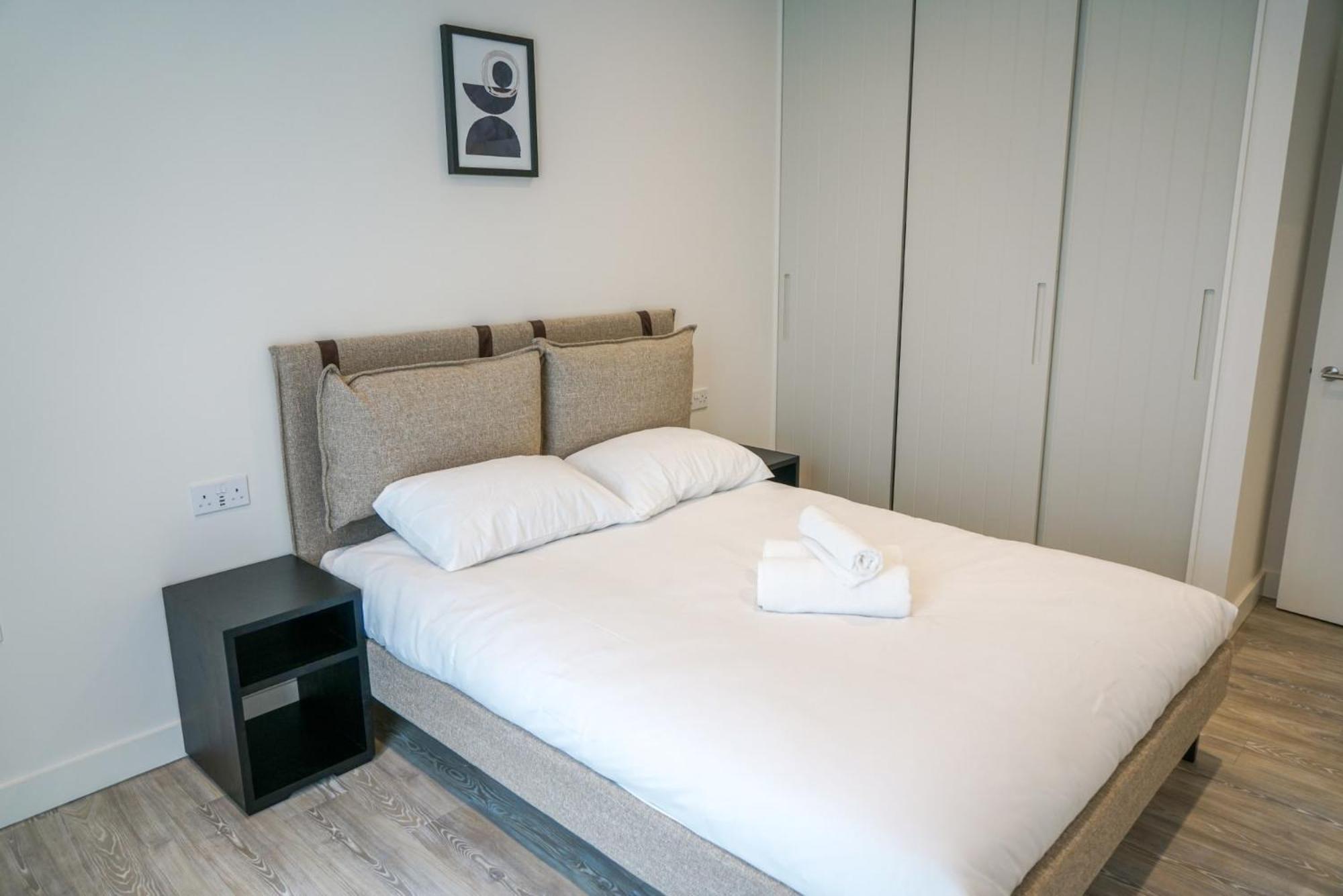 Coppermaker Square In Stratford Apart otel Londra Dış mekan fotoğraf